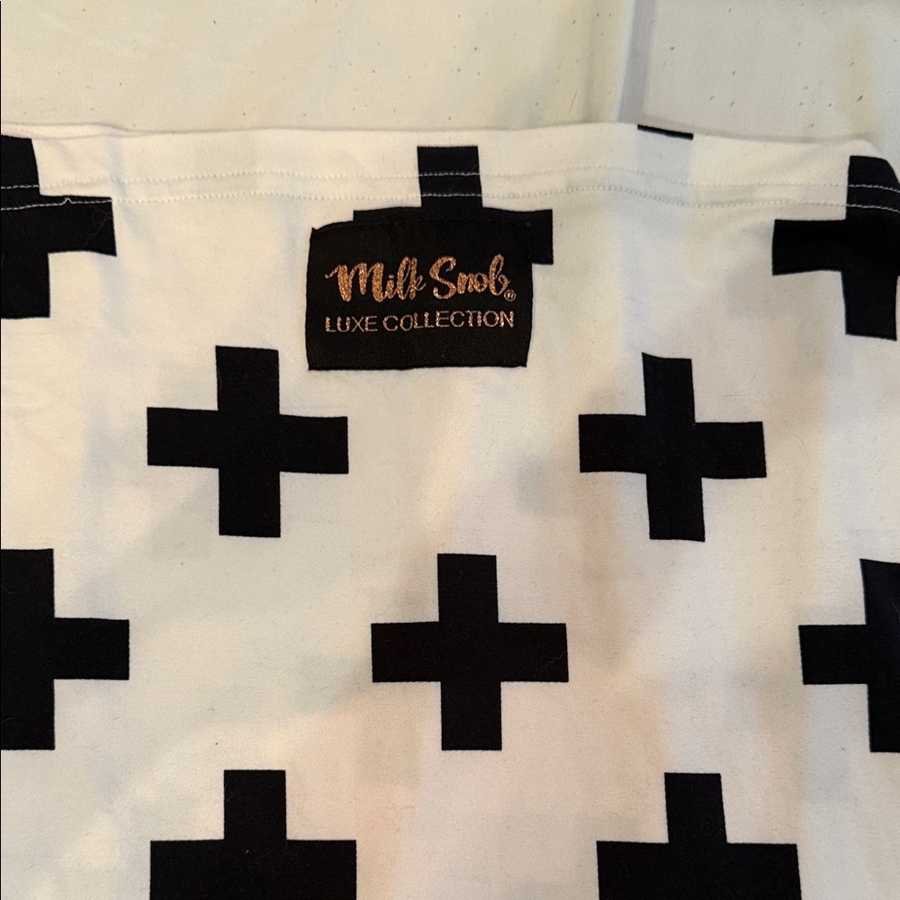 Milk Snob Luxe Collection Black + White nursing cover